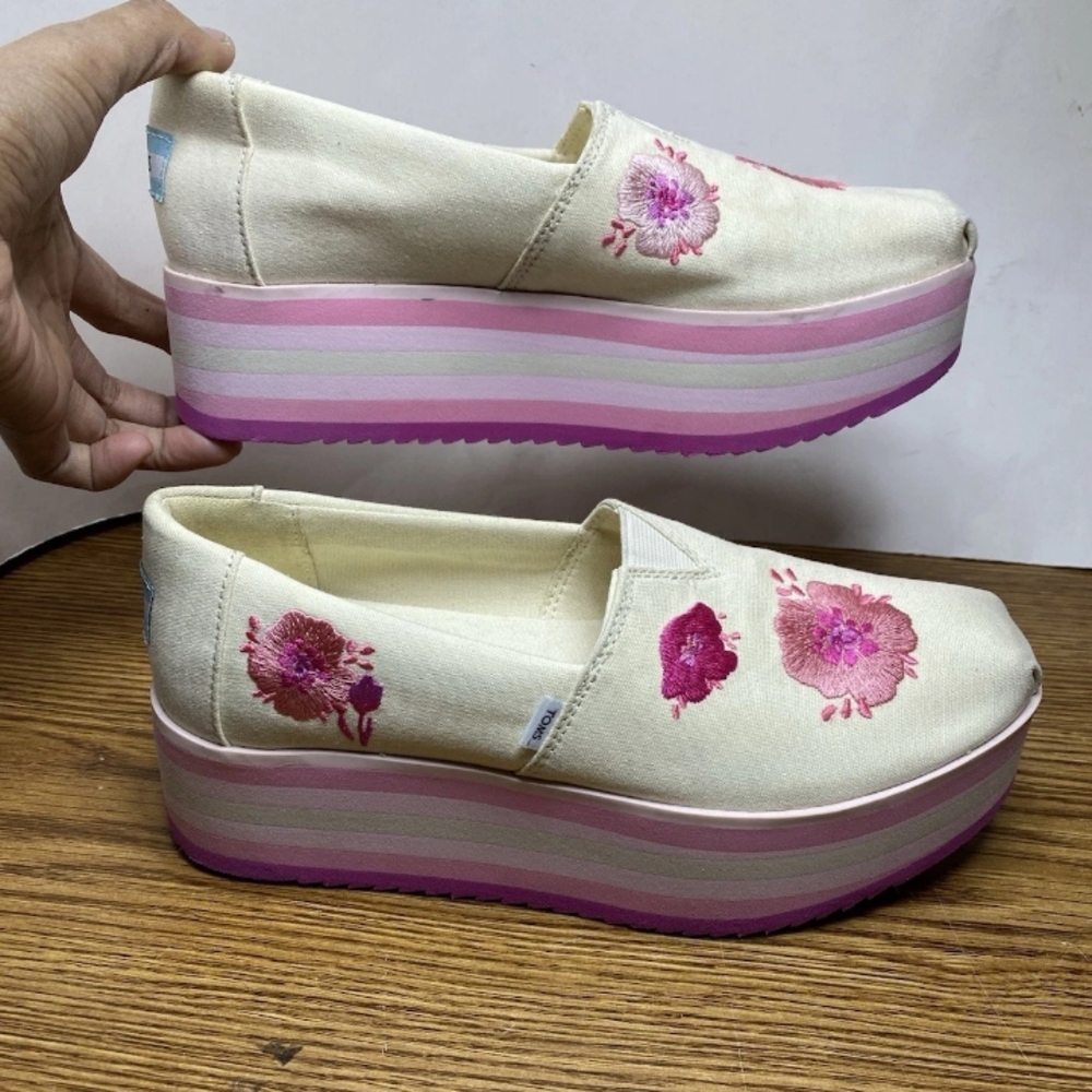 Toms Alpargata Platform Pink Poppies Embroidered Canvas Slip On Women’s Size 7.5